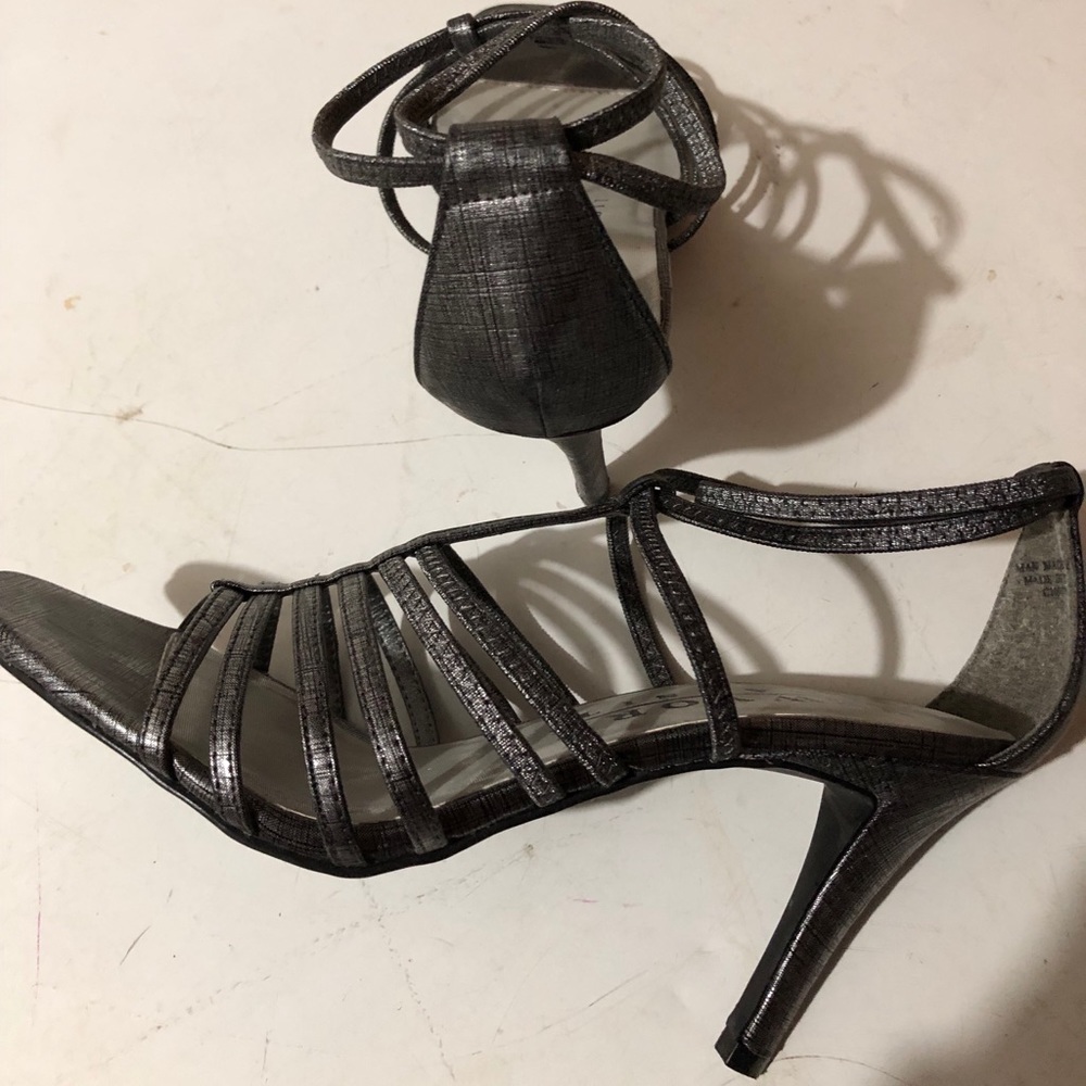 Grey/silver heels